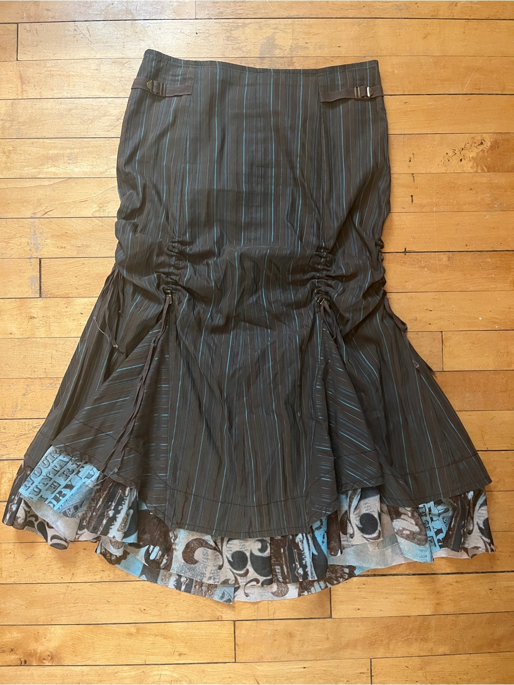 Vintage Midi Skirt with ruched toggles